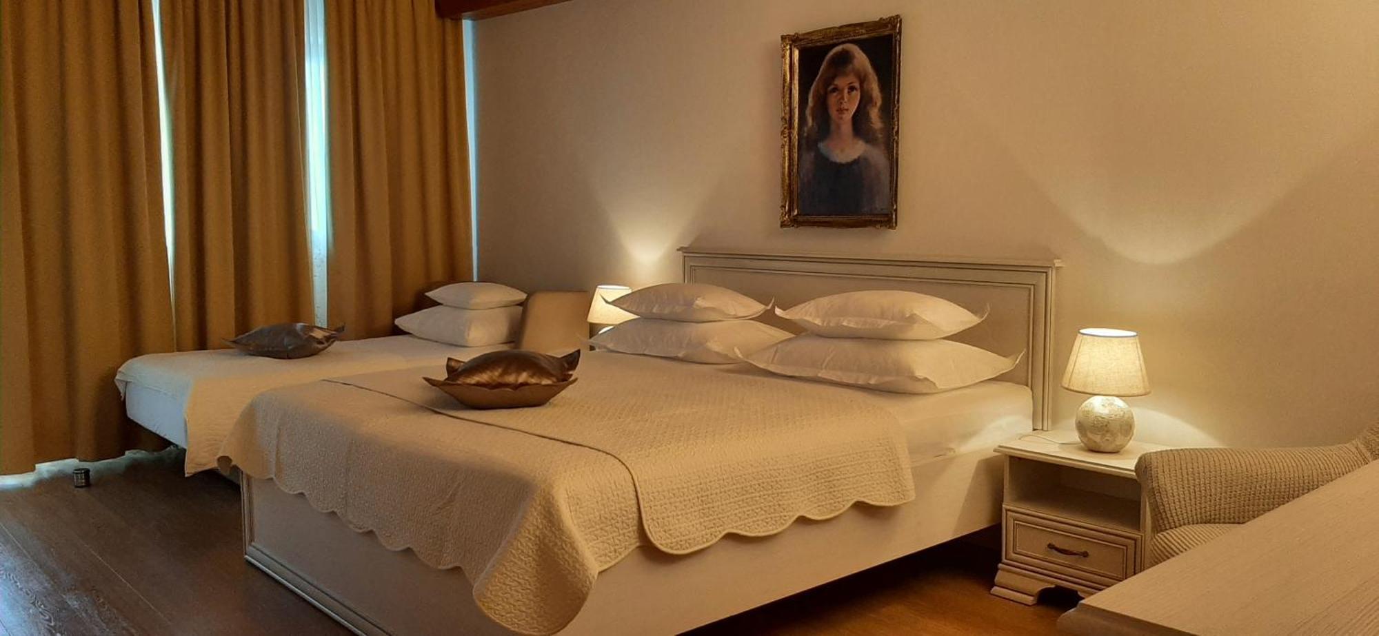 Guest House Fenix Brela Rom bilde